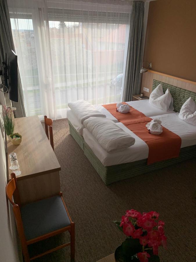 מלון פץ' Kalvaria Varfal Panzio מראה חיצוני תמונה